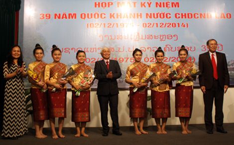 Kỷ niệm 39 năm Quốc khánh nước CHDCND Lào