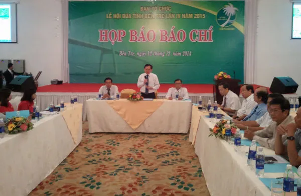  Lễ hội dừa Bến Tre lần IV diễn ra từ 7/4 đến 13/4/2015