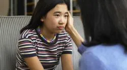 Bạo lực, chì chiết khiến trẻ chai lì hơn