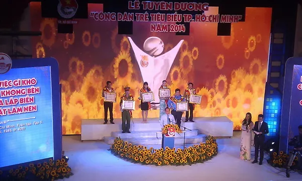 Tuyên dương 6 Công dân trẻ tiêu biểu TP.HCM năm 2014
