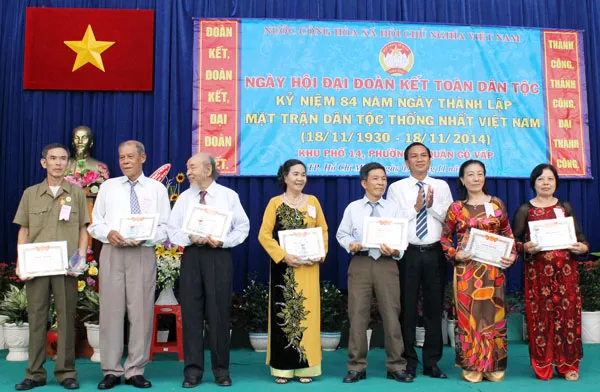 Quận Gò Vấp : Gần 2,5 tỷ đồng chăm lo cho người nghèo