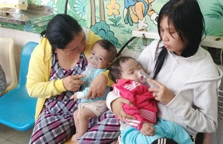 Trời lạnh, trẻ nhập viện vì bệnh lý hô hấp