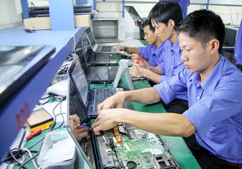 2015: Đẩy mạnh việc dạy nghề, giới thiệu việc làm cho thanh niên 