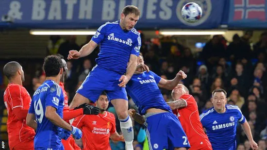 Chelsea vào chung kết League Cup nhờ pha đánh đầu của Ivanovic