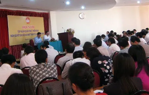 Xây dựng cốt cán phong trào, người có uy tín trong cộng đồng tôn giáo, dân tộc