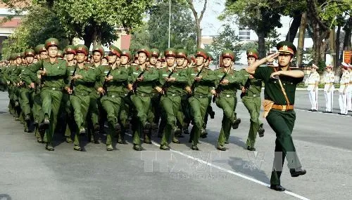 Một lòng tiến bước dưới cờ Đảng