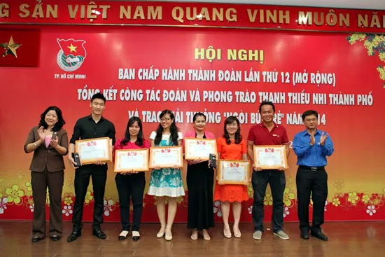 Trao giải Ngòi Bút trẻ năm 2014