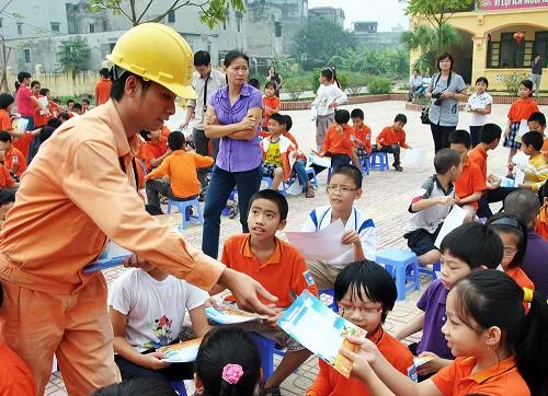 Thành phố tiết kiệm được gần 38 triệu KWh điện trong tháng đầu năm