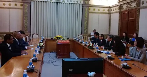 Ông Hứa Ngọc Thuận tiếp Phó Thị trưởng Sacramento, Hoa Kỳ        