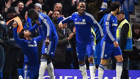 Chelsea vượt qua Everton ở phút 89