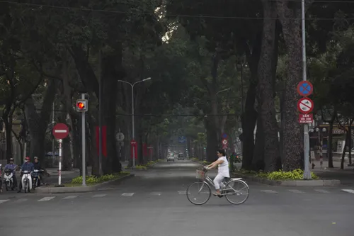 Bình yên sáng mùng một Tết