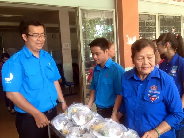 Tuổi trẻ TPHCM ra quân Ngày Thứ bảy tình nguyện