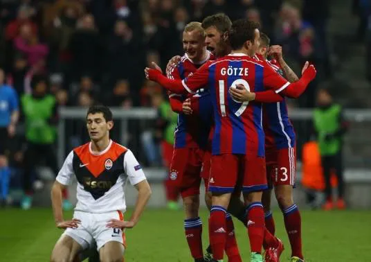 Bayern Munich nã 7 bàn vào lưới Shakhtar Donetsk, tưng bừng vào tứ kết