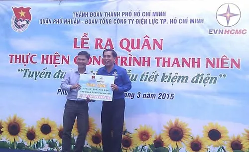 Xây dựng tuyến đường kiểu mẫu tiết kiệm điện