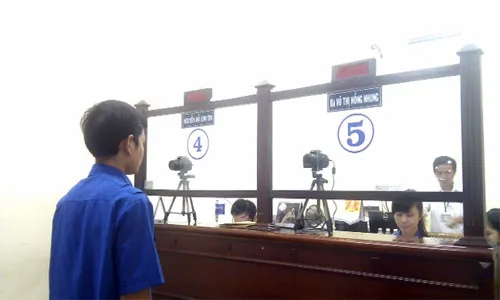 Đoàn Sở Giao thông vận tải tổ chức đổi giấy phép lái xe cho thanh niên công nhân
