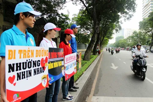 Tập trung tuyên truyền an toàn giao thông trong nhân dân