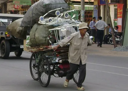 Hộ nghèo cả nước giảm còn 6%