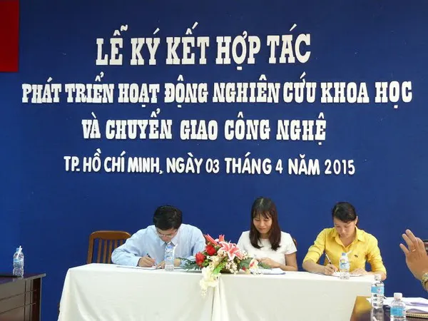 Trung tâm phát triển khoa học công nghệ trẻ Thành đoàn ký kết hợp tác với các đơn vị 