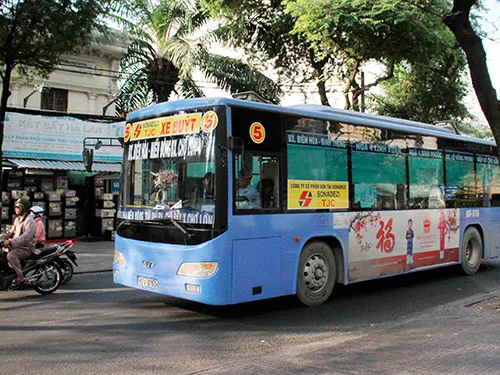 Quảng cáo trên 156 xe buýt tại TPHCM: sẽ thu về gần 10 tỷ đồng