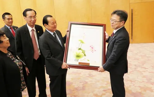 Bí thư Thành ủy tiếp Phó chánh Văn phòng Nội các Chính phủ Nhật Bản