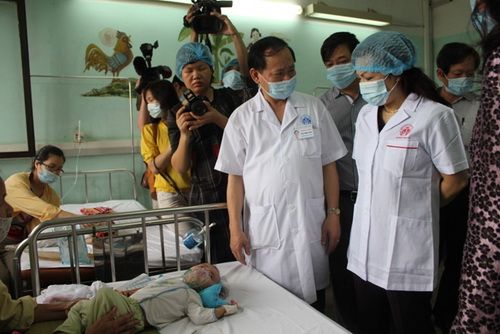 Chậm cấp phép hoạt động và cấp chứng chỉ hành nghề - Lỗi từ đâu ?