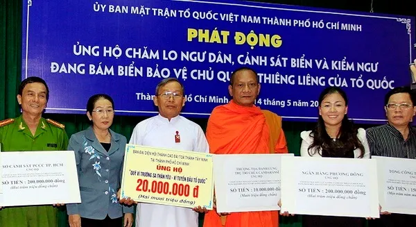 Nhân dân TP.HCM tích cực ủng hộ quỹ “Vì biển đảo quê hương – Vì tuyến đầu tổ quốc” 