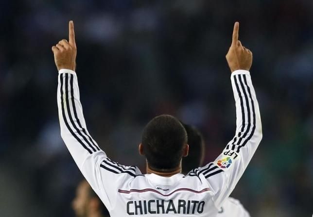 Benzema chấn thương, Chicharito có cơ hội chứng minh giá trị
