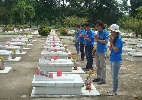 Tăng cường giáo dục truyền thống “Uống nước nhớ nguồn” trong đoàn viên, thanh niên thành phố
