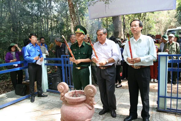 Tiếp bước cha anh, rạng danh Đài giải phóng