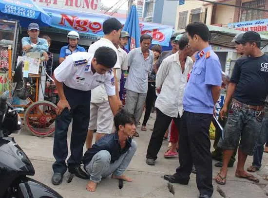 Bắt giữ đối tượng tàng trữ trái phép chất ma túy