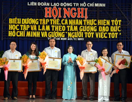 TPHCM: Tuyên dương tập thể, cá nhân tiêu biểu, điển hình học tập Bác