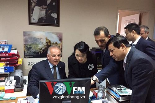 Bộ trưởng Bộ Y tế tham quan mô hình bác sĩ gia đình ở Thổ Nhĩ Kỳ