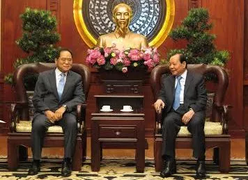 Bí thư Thành ủy TPHCM thăm, làm việc tại Hàn Quốc 