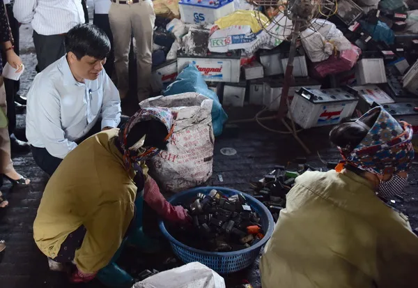 Di dời ngay 13 hộ làm nghề tái chế chì khỏi thôn Đông Mai (Hưng Yên)