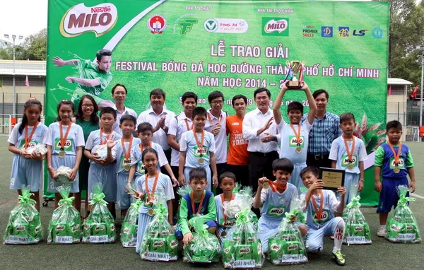 Bế mạc Festival bóng đá học đường TPHCM 2015 