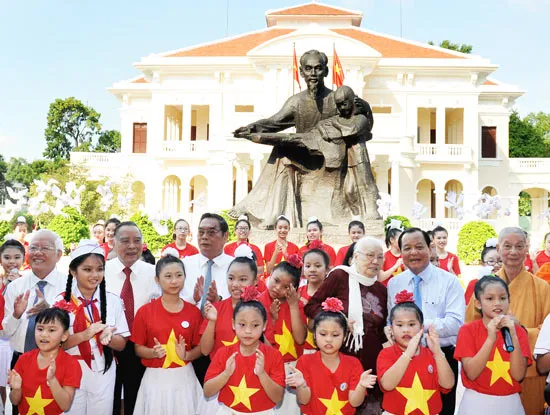 Toàn văn phát biểu của đồng chí Lê Thanh Hải tại lễ báo cáo hoàn thành cung thỉnh tượng Bác Hồ với thiếu nhi