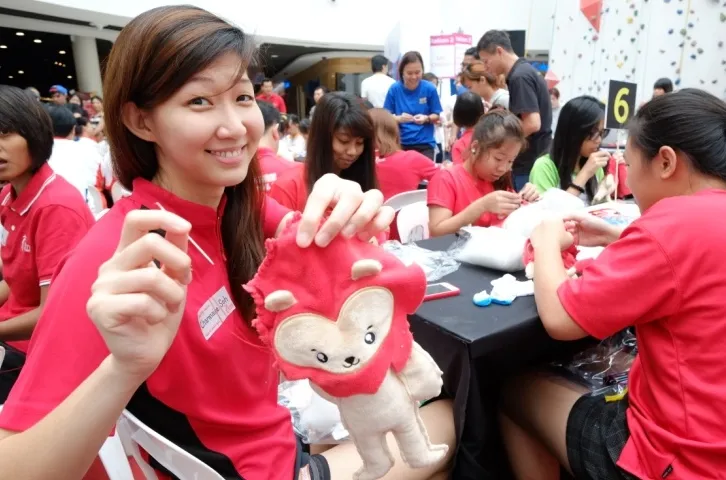 4.739 búp bê Nila tại SEA Games được người dân Singapore khâu bằng tay
