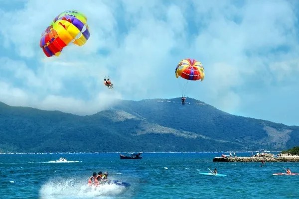  Festival biển Nha Trang Khánh Hòa năm 2015 được tổ chức từ ngày 11 - 14/7
