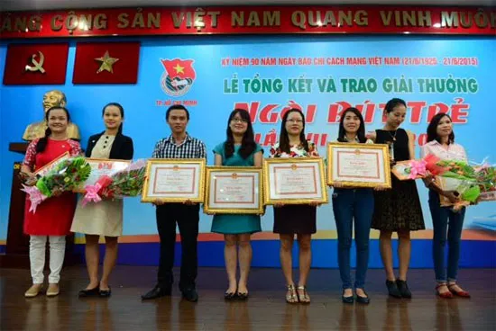 Tuyên dương giải thưởng Ngòi bút trẻ 2015