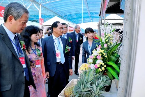 Khai mạc Triển lãm – truyền thông “Sản phẩm thương hiệu Việt tiêu biểu”