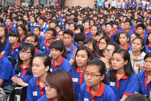 Thành Đoàn TPHCM thăm hỏi động viên sinh viên tiếp sức mùa thi