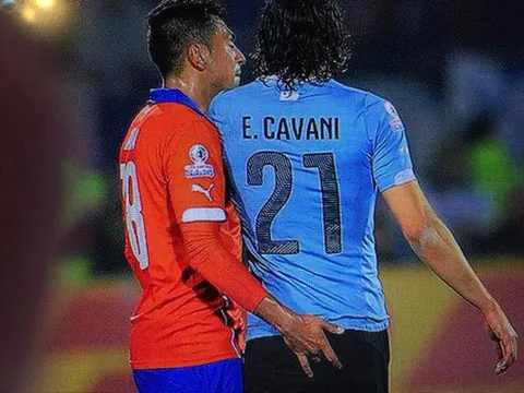 Hậu vệ Jara của Chile chia tay Copa America vì tiểu xảo