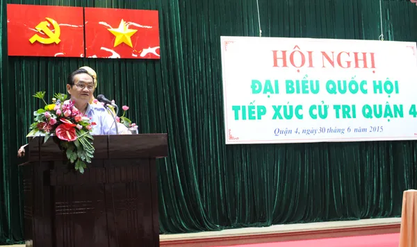 Cử tri kiến nghị tăng cường giám sát ngành điện lực và xăng dầu
