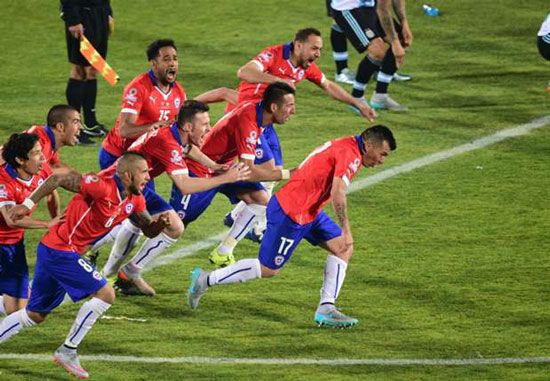 Chile hạ Argentina trên chấm luân lưu, lên ngôi vô địch Copa America