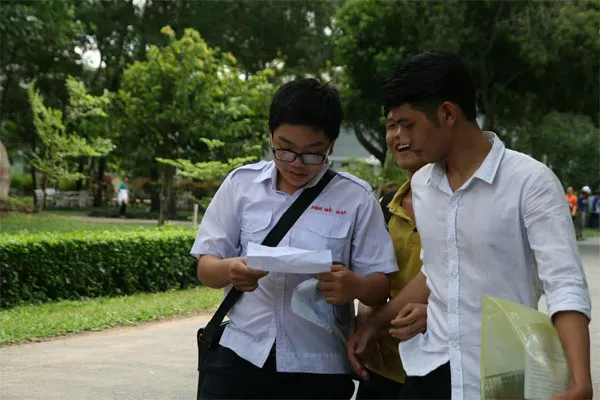 Điểm chuẩn xét tuyển đại học có thể tăng từ 2-3 điểm