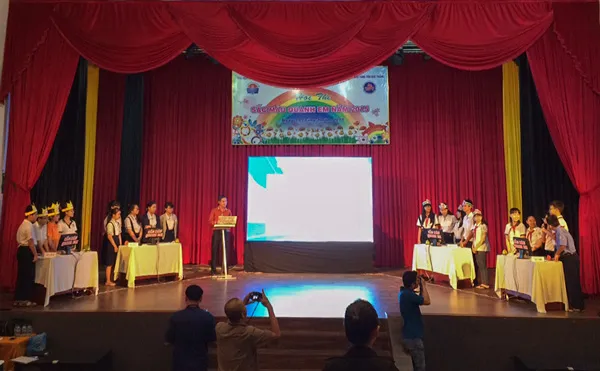 Quận 2 giành giải nhất hội thi “Sắc màu quanh em” 2015