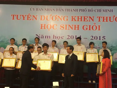 TPHCM: Tuyên dương học sinh giỏi năm học 2014-2015