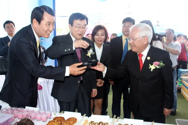 Thị trưởng Busan kết thúc chuyến thăm và làm việc tại TP.HCM