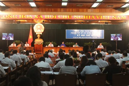 Khai mạc kỳ họp lần thứ 18, Hội đồng nhân dân thành phố Hồ Chí Minh khóa VIII