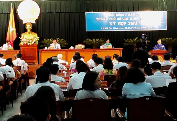 Bàn giải pháp phát triển bền vững